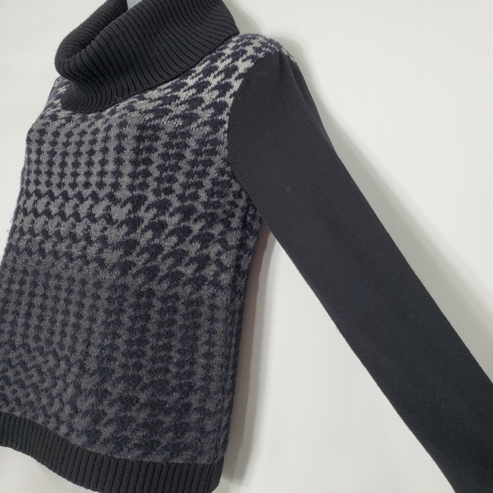 Lafayette 148 Houndstooth Cowlneck Sweater - Picture 4 of 9